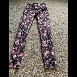 Wonder Under High-Rise Tight size 4